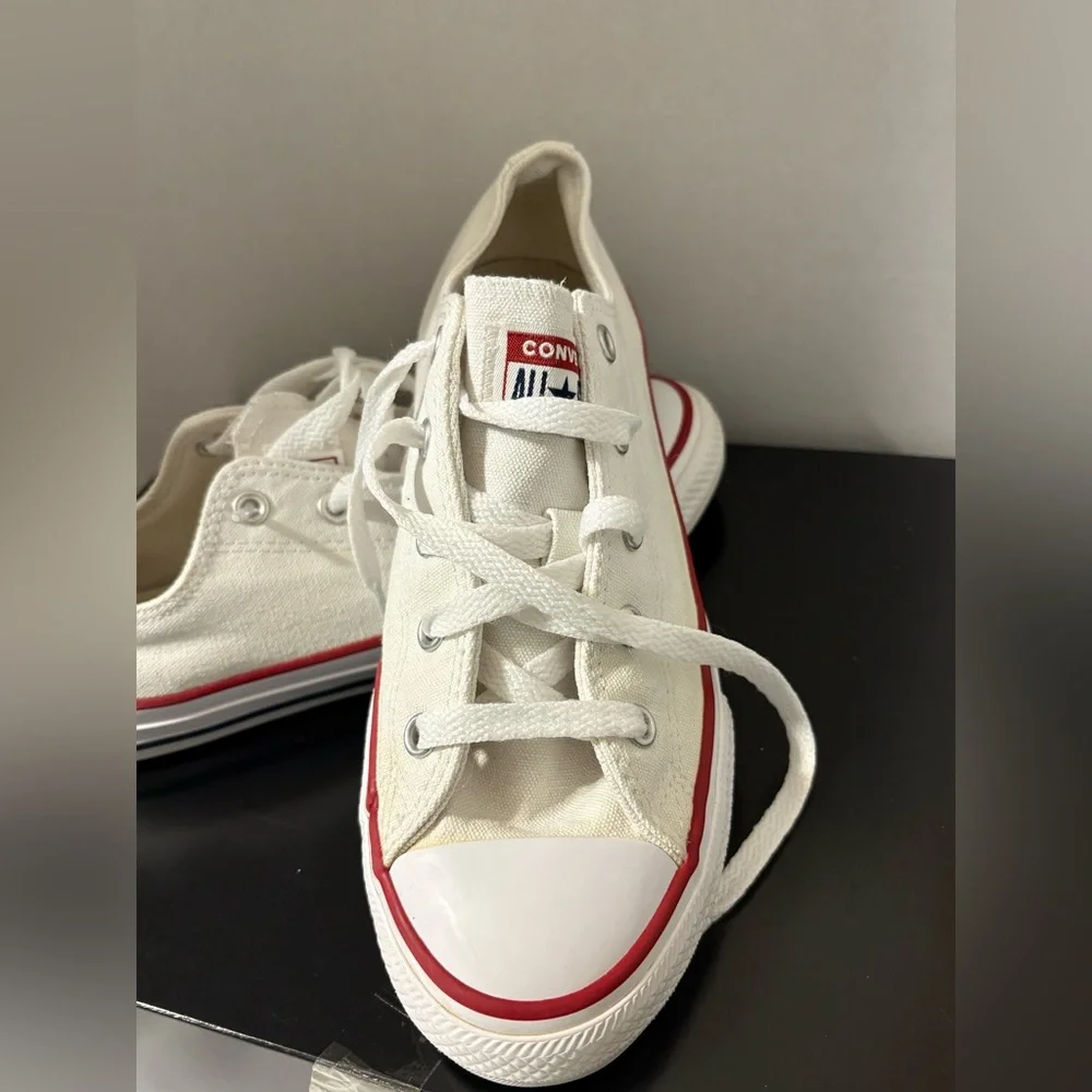Converse All Star Sneakers Youth Size 3 tennis shoe white red trim low‎ top